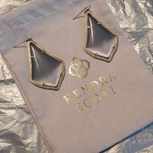 Kendra Scott drop earrings